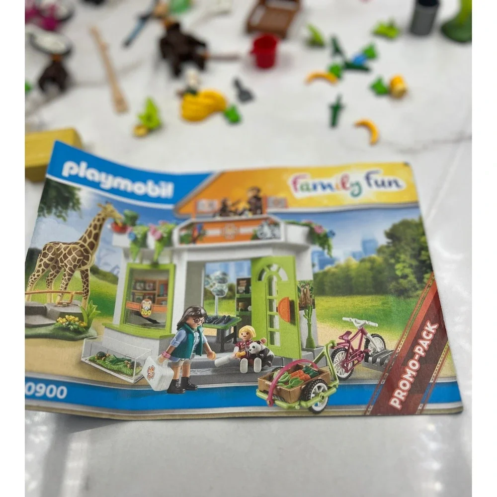 Playmobil Family Fun Zoo Vet Practice 70900 122pc Promo Pack Giraffe Monkeys Set